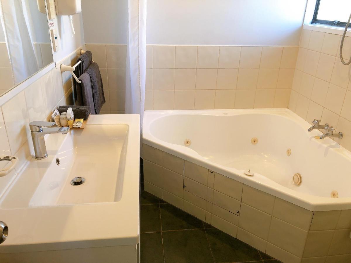 Aquarius Motel Ohope Экстерьер фото